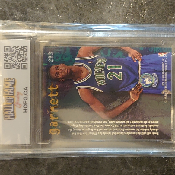 1995-96 Fleer #293 Kevin Garnett Rookie, Graded 8 NM-MT. - Picture 2 of 2